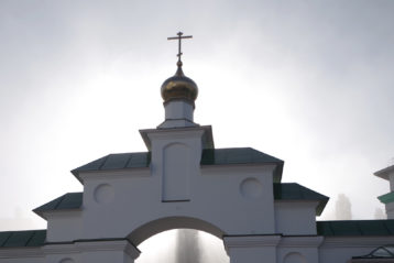 1 сентября. Ворота Благовещенского мужского монастыря (фото Алексея Козориза)